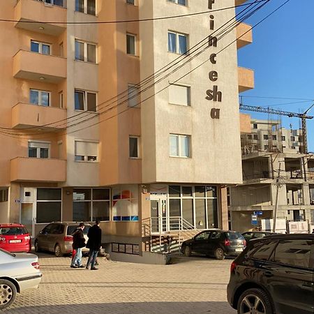 Apartment Nesti In Pristina Kosovo Экстерьер фото